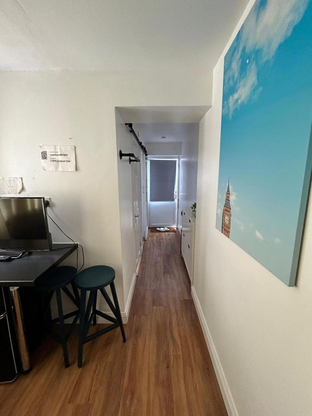 Beautiful Flat Near Hébergement de vacances *